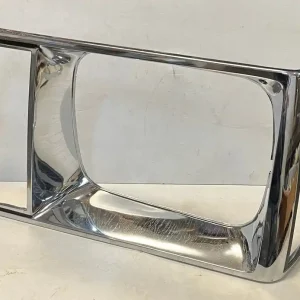 Lägg i varukorgen Lyktsarg strålkastare vänster Buick Century 1980-1981 GM 25501323