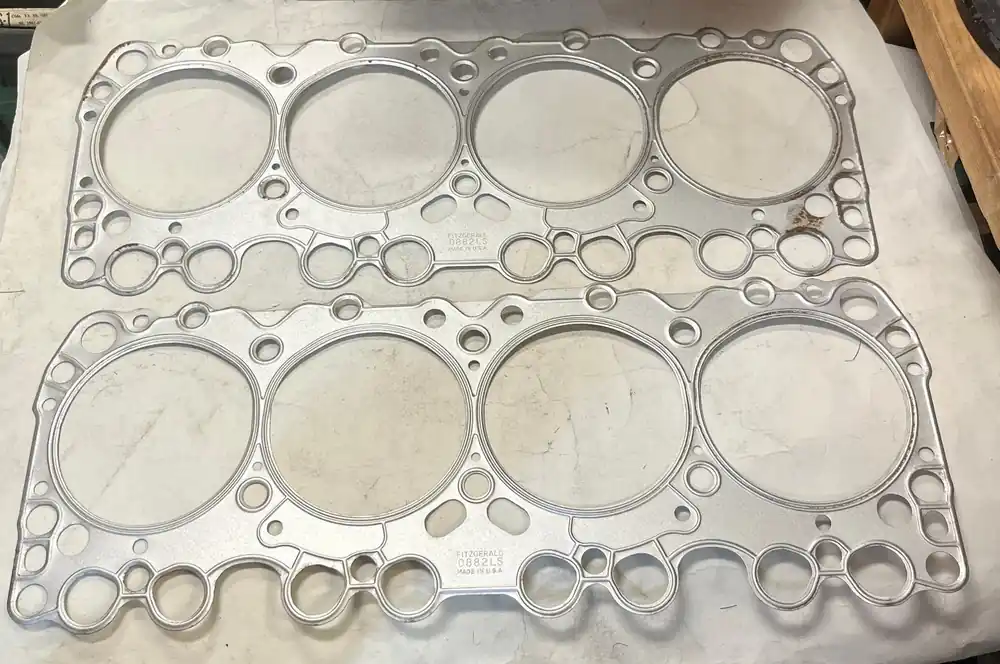 Reapris Sotsats / Övre Packningssats – Oldsmobile V8 394cid (1961-1962) – NOS