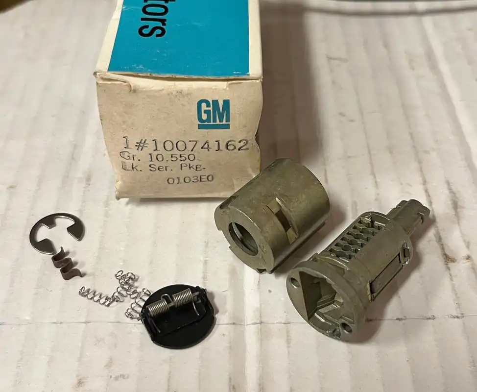 Populärt val LÅSCYLINDER DÖRR GM GMC 1960-91, GM NOS GR.10.550 10074162