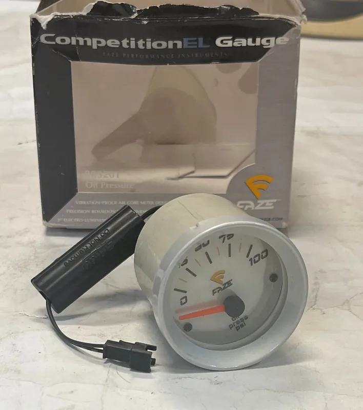 Köp nu Oljetrycksmätare elektrisk 2 1/16″ 52mm 0-100PSI , Faze 883201