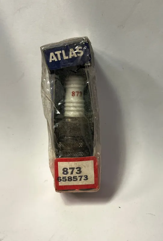 Säker betalning UNIKT FYND: Inplastad originalbox Atlas 873 Tändstift – NOS / Esso