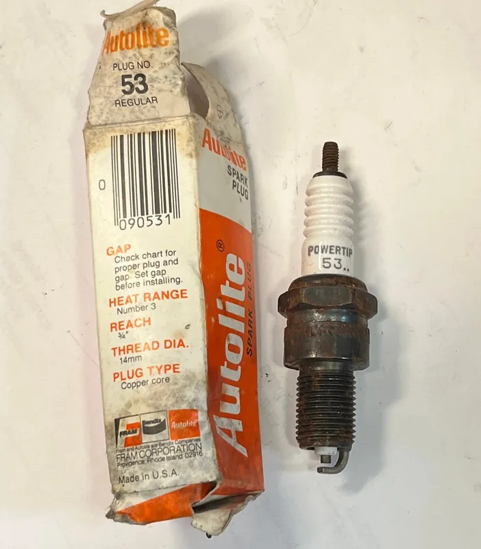 Tändstift 4,6,8-cyl GM Mopar Ford mfl 1947-2003 , Autolite 53 Fri frakt