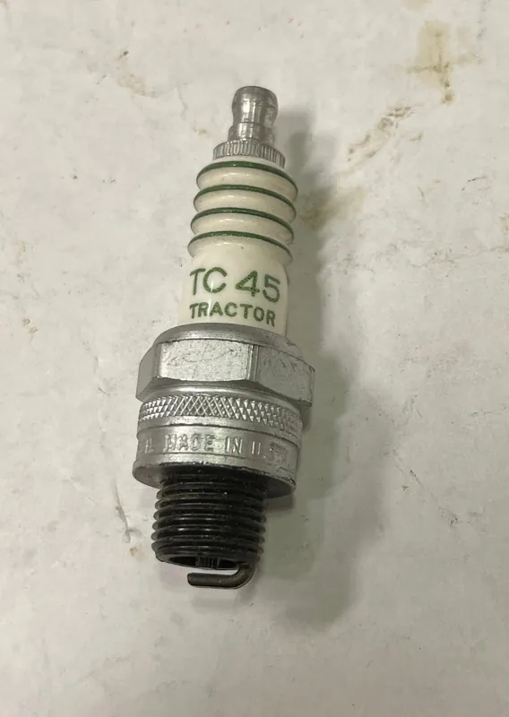 Utförsäljning Tändstift Traktorer , AC Delco TC45