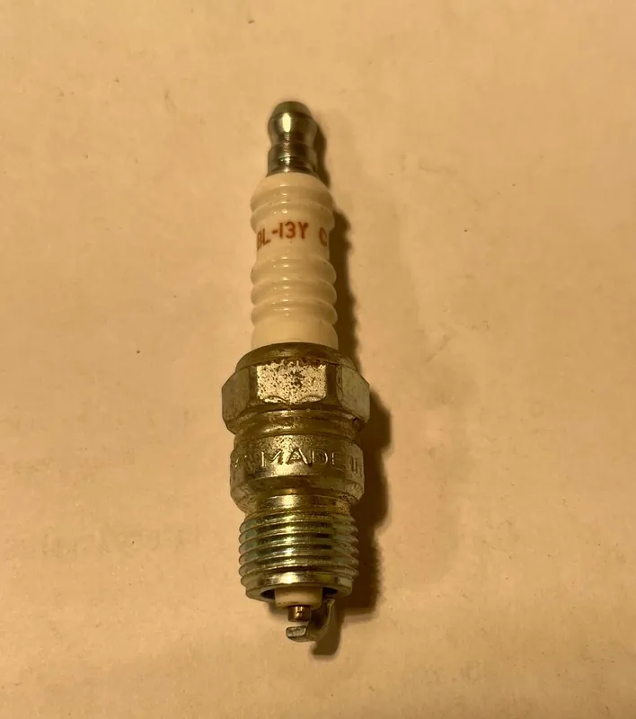 Rabatter TÄNDSTIFT GM FORD 1975-87, CHAMPION RBL-13Y