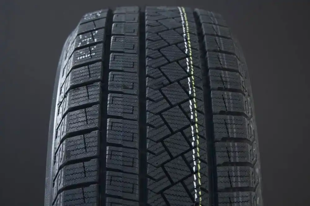 195/65R15 PIRELLI WINTER ICE ZERO ASIMMETRICO FRIKTION Köp nu