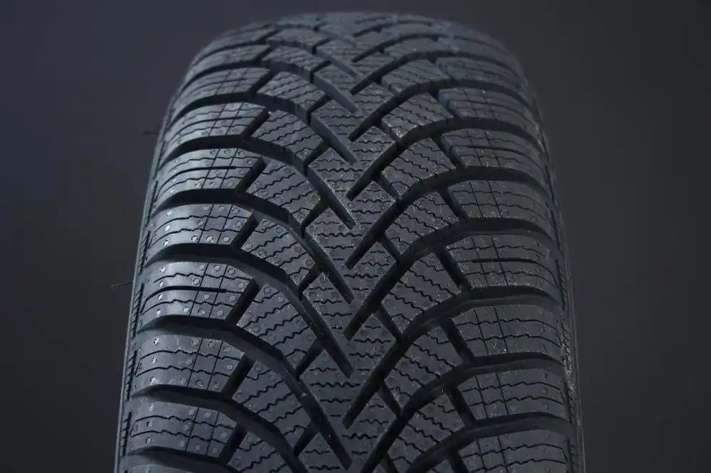 Populärt val 205/65R15 SAILUN ICE BLAZER ALPINE+ FRIKTION