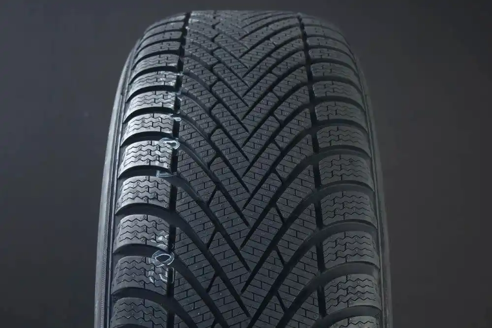 205/55R16 PIRELLI POWERGY WINTER FRIKTION Populärt val
