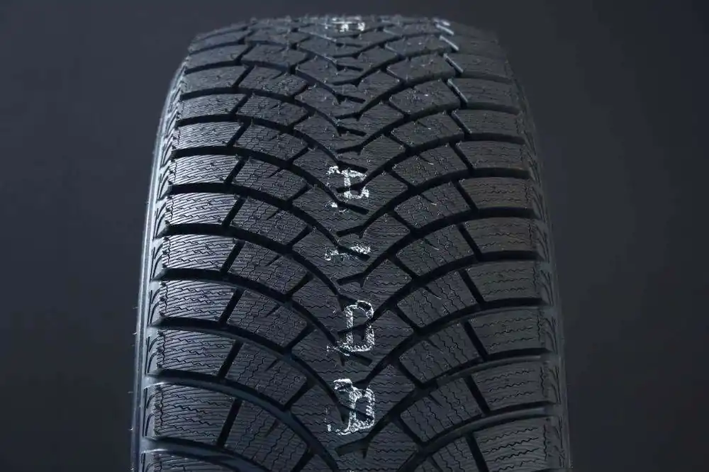 205/60R16 FALKEN WPEAK F-SNOW 1 FRIKTION I lager