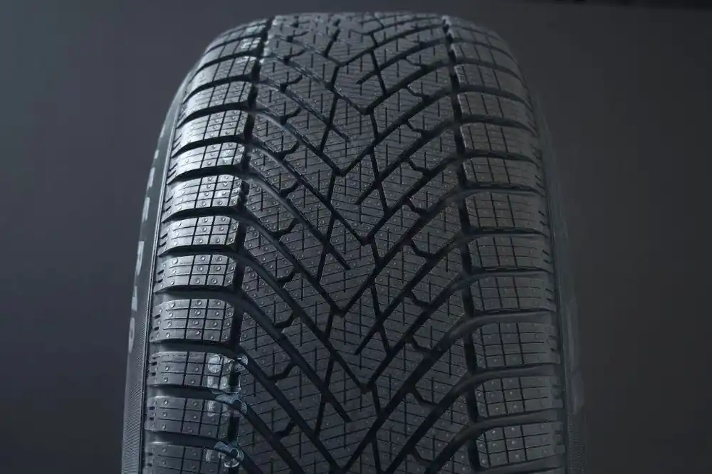 205/65R17 PIRELLI CINTURATO WINTER 2 FRIKTION Lägg i varukorgen