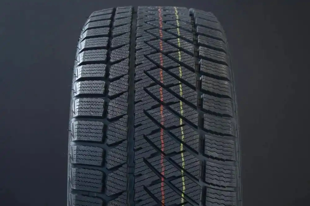 Billig 225/50R17 MAZZINI SNOW LEOPARD 2 FRIKTION