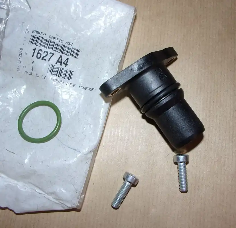 Outlet Anslutning Ventil EGR P 2008,208 1.6HDI